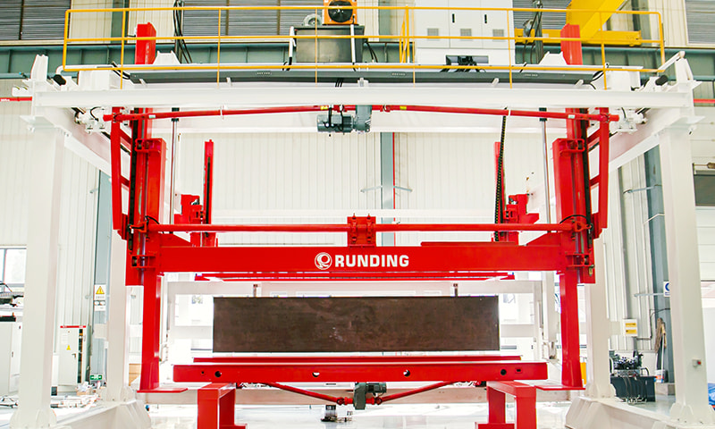 টিল্টিং টেবিল